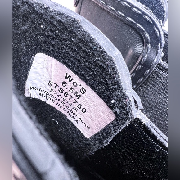 SPERRY | Torrent Chelsea Matte Waterproof Rain Boot, size 6.5 - Picture 6 of 6